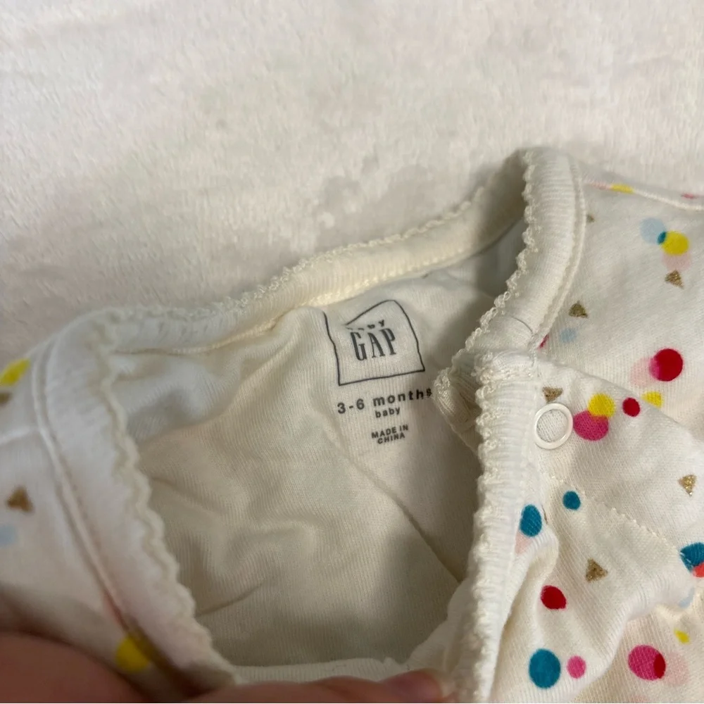 Baby GAP bunting baby girl 3-6 month extra warm kimono fall winter confetti